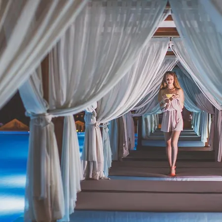 호텔 Orka Cove Penthouse & Adults Only