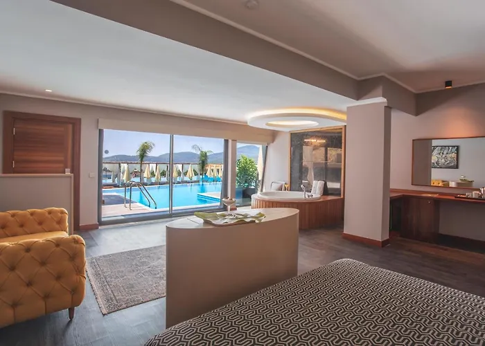 Orka Cove Penthouse & Adults Only 4* Fethiye