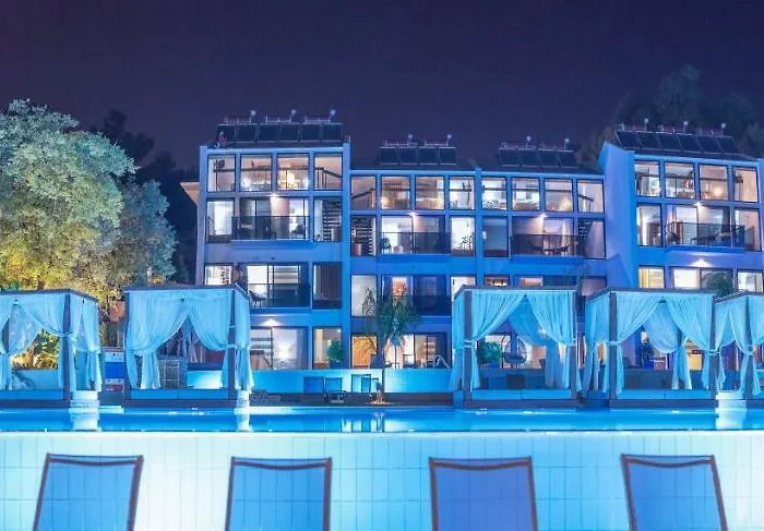 Orka Cove Penthouse & Adults Only 4*