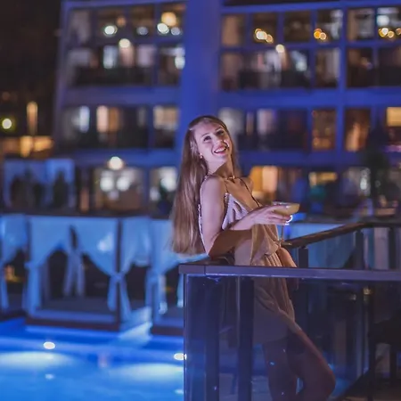 Orka Cove Penthouse & Adults Only 4*
