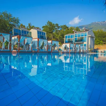 Orka Cove Penthouse & Adults Only