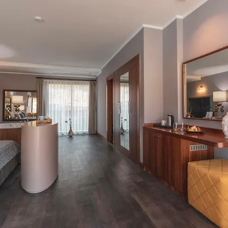 Orka Cove Penthouse & Adults Only