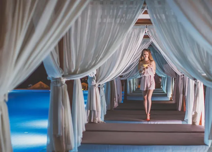 Отель Orka Cove Penthouse & Adults Only