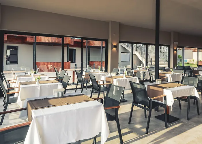 Orka Cove Penthouse & Adults Only 4* פאטהיה