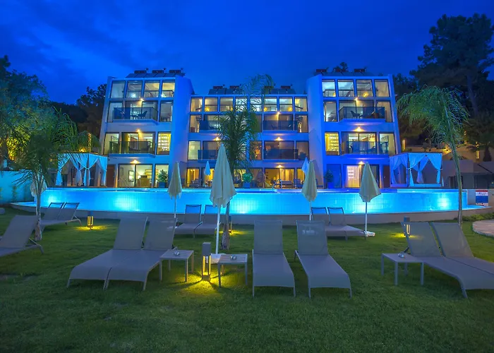 מלון Orka Cove Penthouse & Adults Only 4*