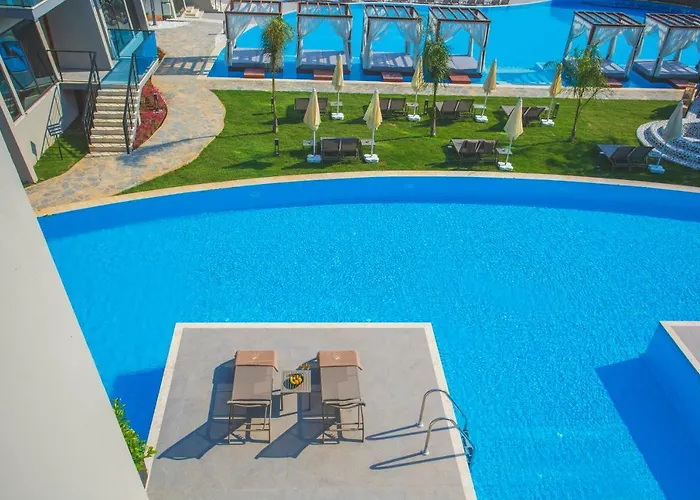 מלון Orka Cove Penthouse & Adults Only 4*