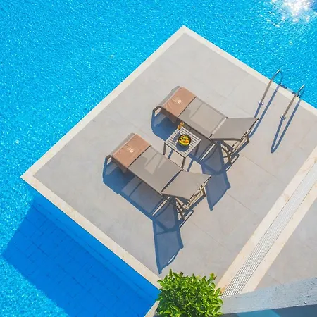 Orka Cove Penthouse & Adults Only Отель